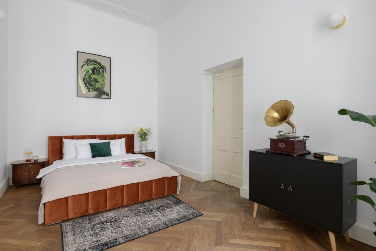 Oomph Koszyki Luxurious Apartments Varsavia Esterno foto